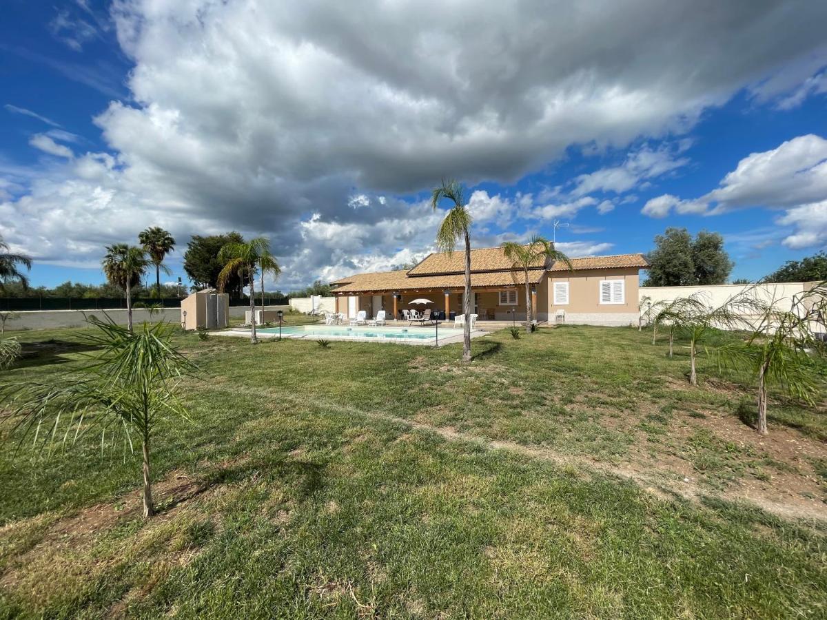 Villa Nunzia Con Piscina, Sauna E Idromassaggio. Флоридия Экстерьер фото