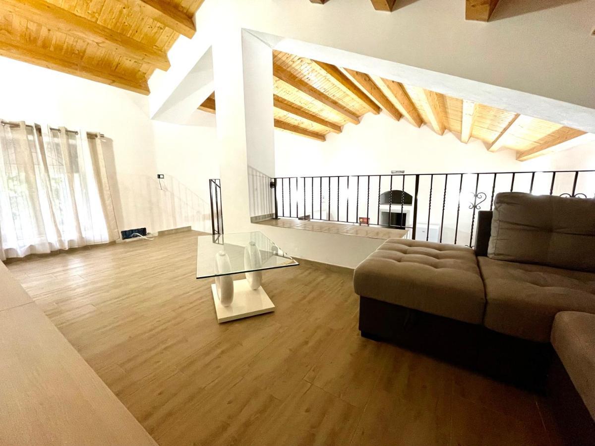 Villa Nunzia Con Piscina, Sauna E Idromassaggio. Флоридия Экстерьер фото