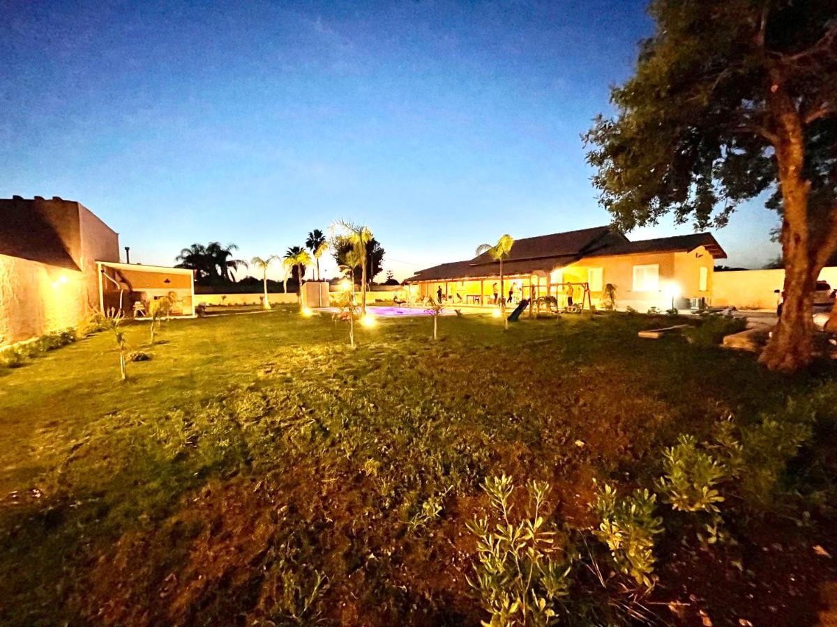 Villa Nunzia Con Piscina, Sauna E Idromassaggio. Флоридия Экстерьер фото