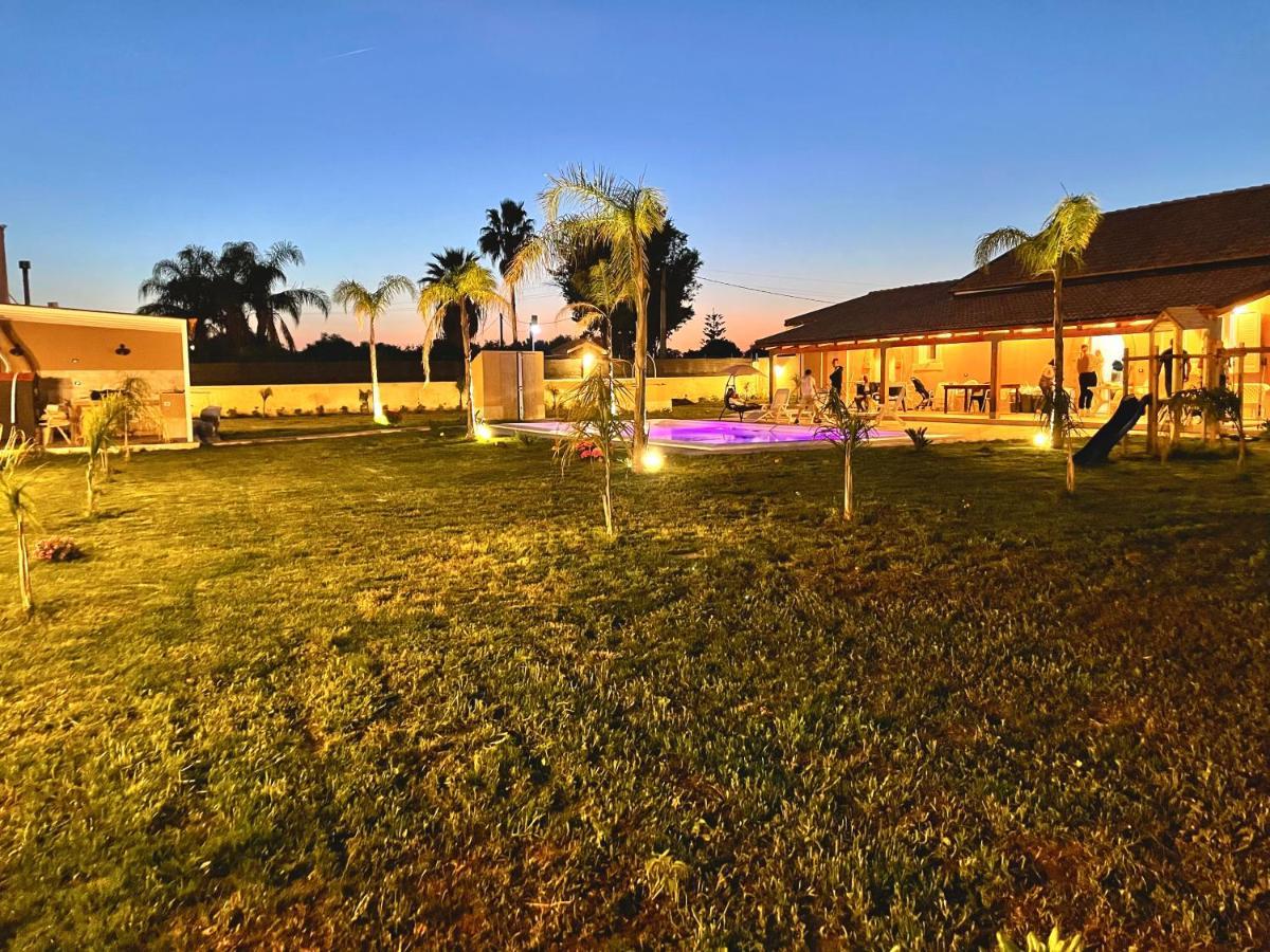 Villa Nunzia Con Piscina, Sauna E Idromassaggio. Флоридия Экстерьер фото